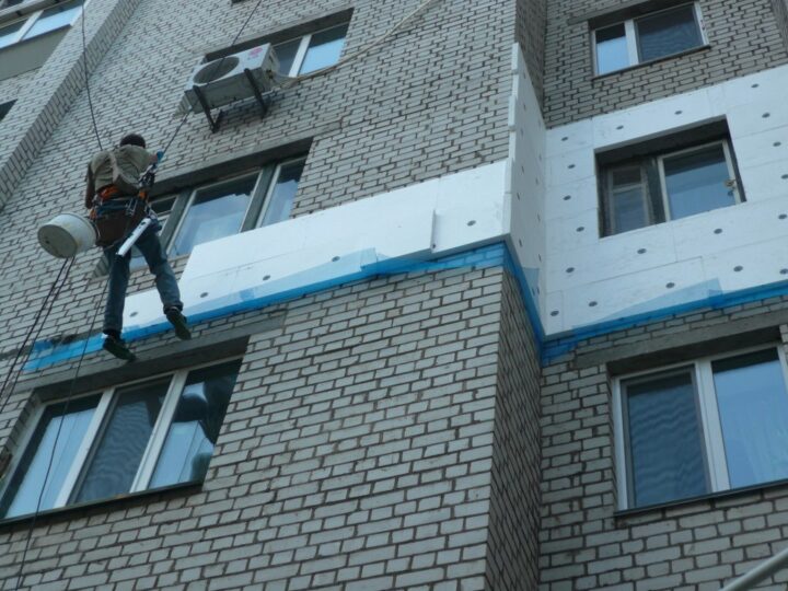 Утеплення фасадів у Києві: Підвищення Комфорту та Енергоефективності